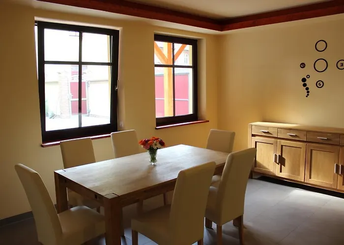 بيت ضيافة ال&ال سكاتيرز هوم 3*